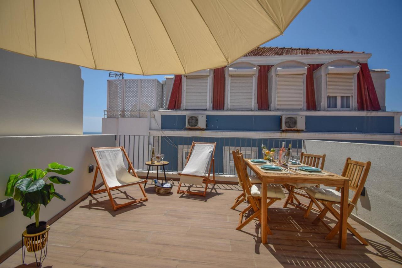 Central & Stylish 2 Bedroom Apartment W/ Balcony Cascais Buitenkant foto