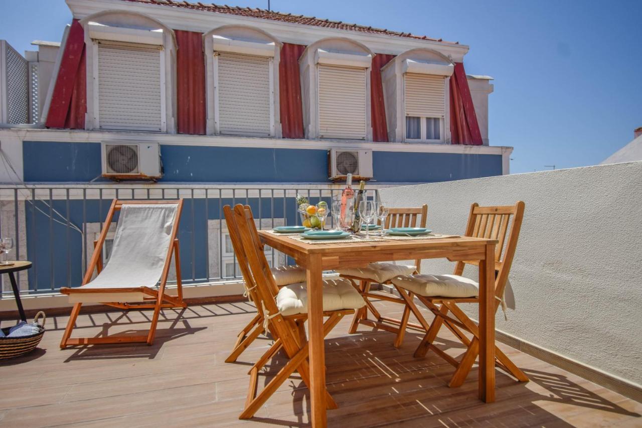 Central & Stylish 2 Bedroom Apartment W/ Balcony Cascais Buitenkant foto