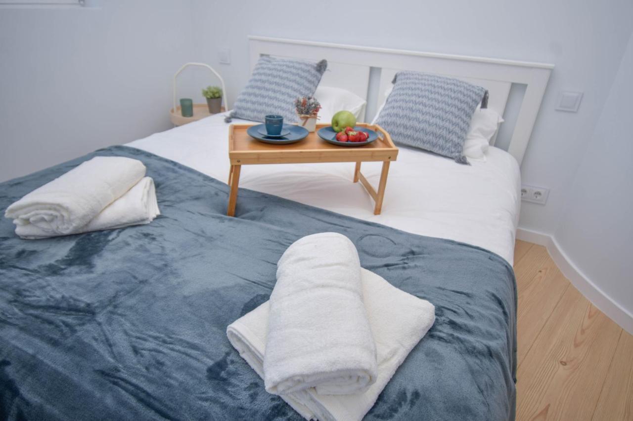 Central & Stylish 2 Bedroom Apartment W/ Balcony Cascais Buitenkant foto