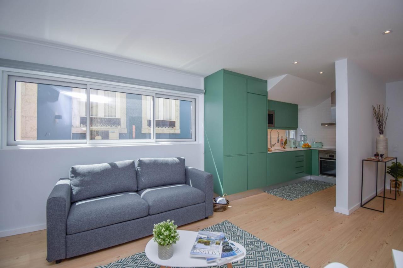 Central & Stylish 2 Bedroom Apartment W/ Balcony Cascais Buitenkant foto